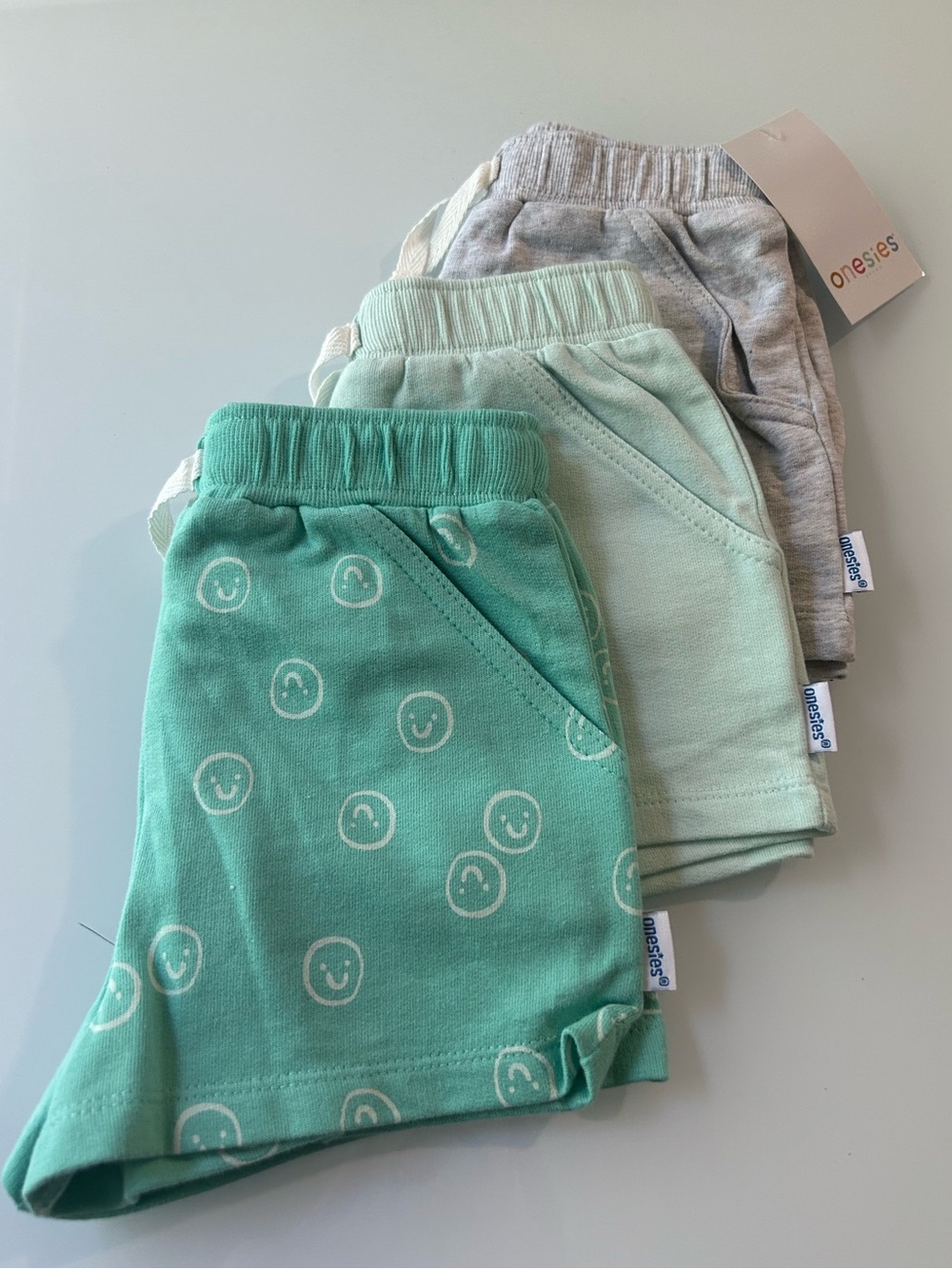 Set of 3 toddler/baby shorts, size 24m